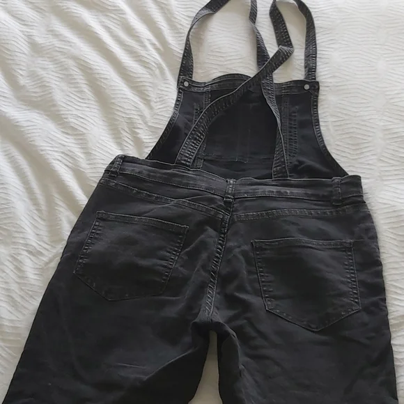 Overalls - Picture 2 of 5